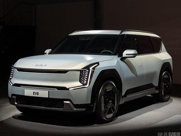 EV9ͼ׷ дSUV οת